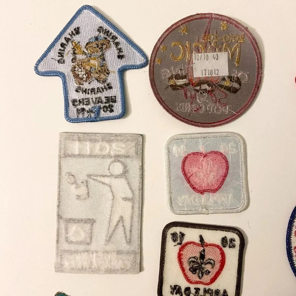 Lot of Assorted Patches and Beer Bottle Cap Boy Scouts  Camp Air Show Cubs - Picture 8 of 11